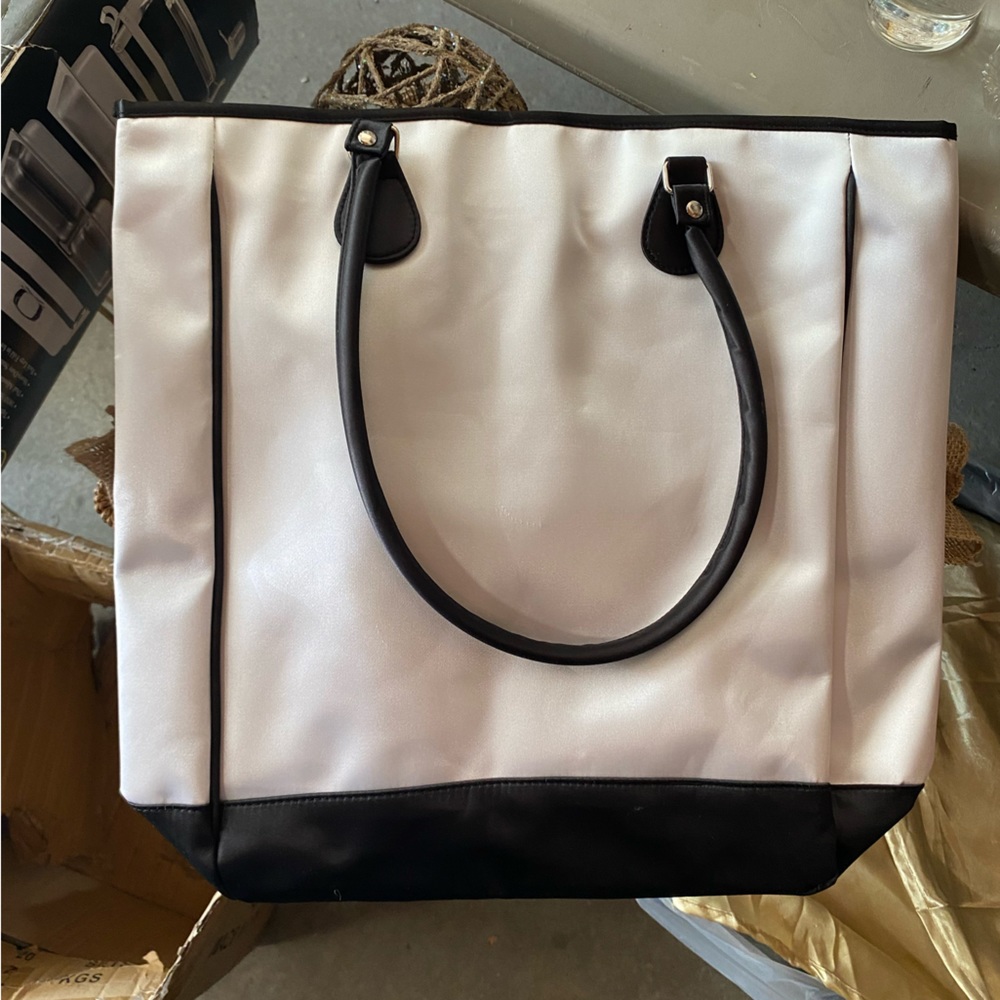 NWOT Satin Embroidered BRIDESMAID Large Tote - Picture 5 of 6
